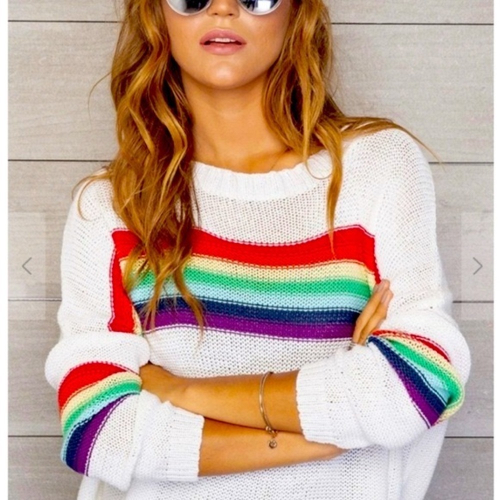 Wooden ships M/L sweater with rainbow stripe design